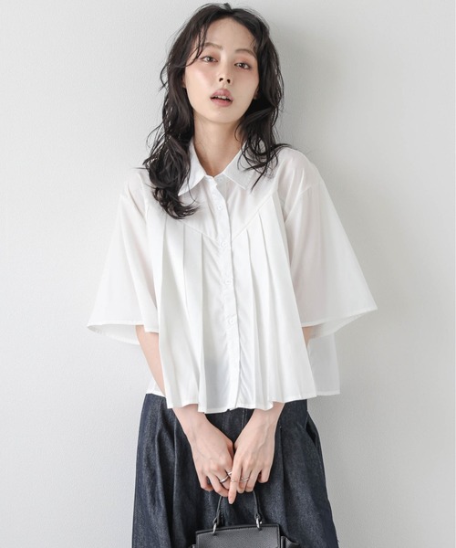 AMELY(エミリー)の「プリーツデザインシャツ(シャツ/ブラウス・レディース・ホワイト/ブラック・フリー)」の7枚目の写真
