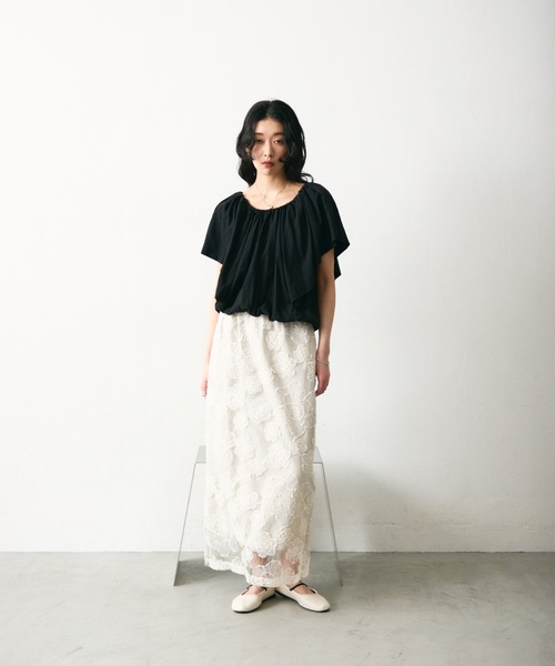 Lutim by u(ルチバイユー)の「Balloon gathered blouse / バルーンギャザーブラウス(シャツ/ブラウス・レディース・グレイッシュベージュ/ブラック・FREE)」の3枚目の写真