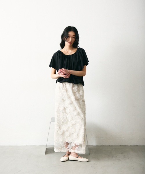 Lutim by u(ルチバイユー)の「Balloon gathered blouse / バルーンギャザーブラウス(シャツ/ブラウス・レディース・グレイッシュベージュ/ブラック・FREE)」の4枚目の写真