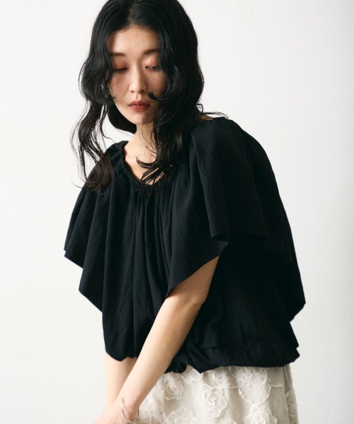 Lutim by u(ルチバイユー)の「Balloon gathered blouse / バルーンギャザーブラウス(シャツ/ブラウス・レディース・グレイッシュベージュ/ブラック・FREE)」の9枚目の写真