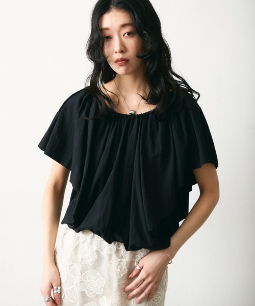 Lutim by u(ルチバイユー)の「Balloon gathered blouse / バルーンギャザーブラウス(シャツ/ブラウス・レディース・グレイッシュベージュ/ブラック・FREE)」の11枚目の写真