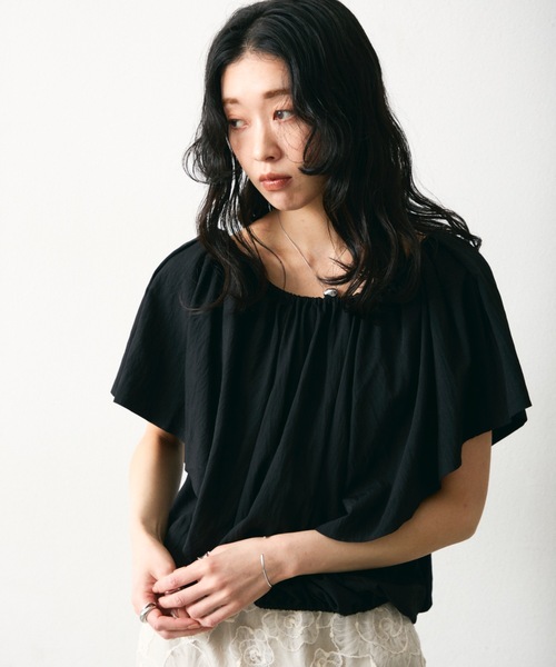 Lutim by u(ルチバイユー)の「Balloon gathered blouse / バルーンギャザーブラウス(シャツ/ブラウス・レディース・グレイッシュベージュ/ブラック・FREE)」の12枚目の写真