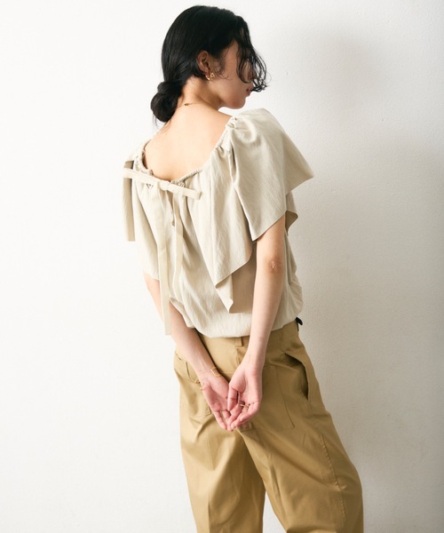 Lutim by u(ルチバイユー)の「Balloon gathered blouse / バルーンギャザーブラウス(シャツ/ブラウス・レディース・グレイッシュベージュ/ブラック・FREE)」の22枚目の写真
