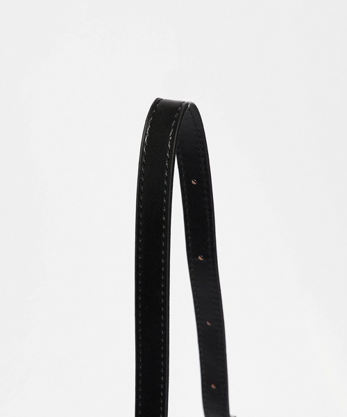 Chick(チック)の「ベルトデザイン フラップ式ショルダーバッグ(ショルダーバッグ・レディース・ホワイト/ブラック/シルバー・FREE)」の14枚目の写真