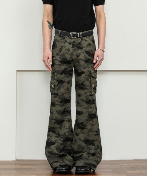 セール】ユニセックス迷彩カーゴフレアパンツ（カーゴパンツ