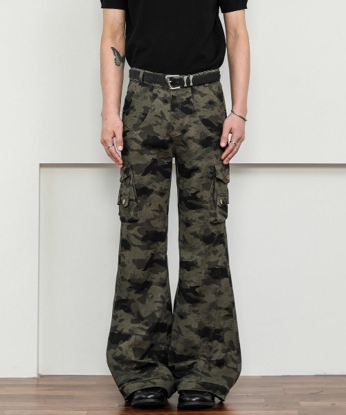セール】ユニセックス迷彩カーゴフレアパンツ（カーゴパンツ