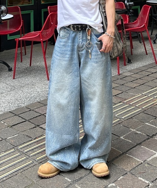 ADAMASTE(アダマスト)の「rhinestone jewelry baggy denim pants - ラインストーンジュエリーバギーデニム(デニムパンツ・メンズ・ブルー・LARGE/MEDIUM)」の3枚目の写真