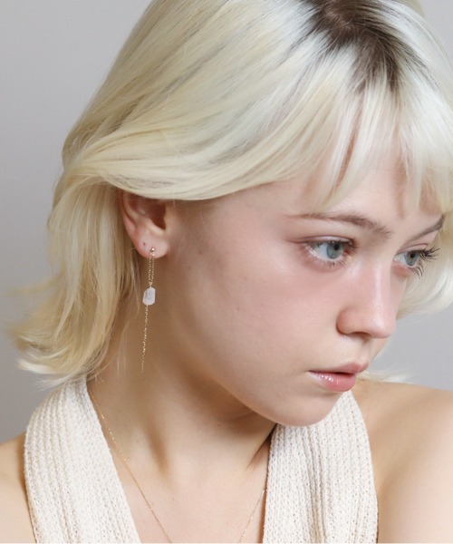 cui-cui（キュイキュイ）の「レインボームーンストーン チェーン ピアス | K10YG（ピアス（両耳用）・レディース・ホワイト・FREE）」の8枚目の写真