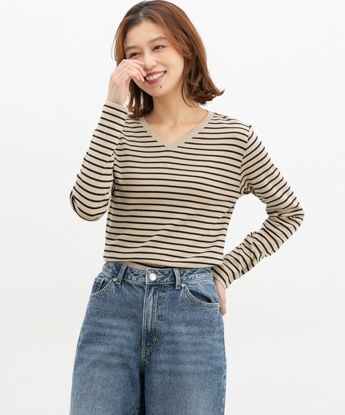 Honeys(ハニーズ)の「オーガニックVネックT(Tシャツ/カットソー・レディース・ネイビー/ネイビー系1/ブラック×ベージュ/ブラック/ネイビー系2・L/LL/M)」の17枚目の写真