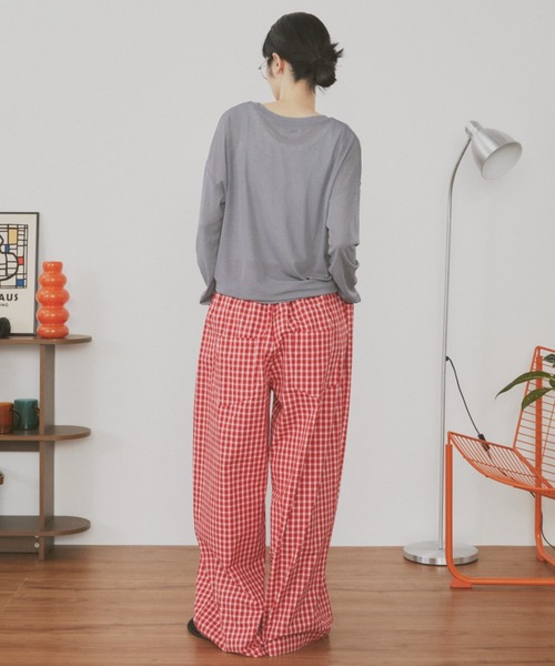 MERLOT(メルロー)の「ベーシックカラーシアーロンT(Tシャツ/カットソー・レディース・チャコールグレー/イエロー/ホワイト/ライトブルー・FREE)」の10枚目の写真