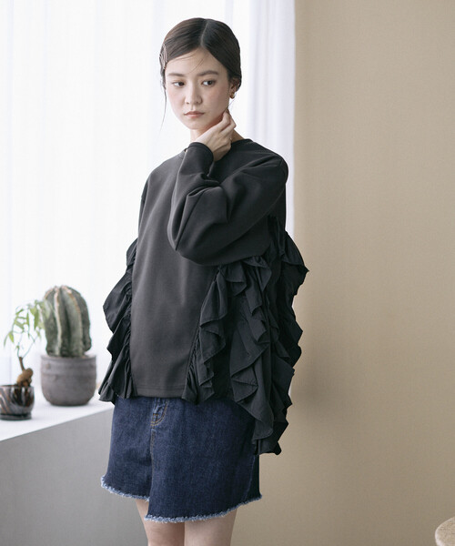 Firsthand（ファーストハンド）の「Firsthand/ファーストハンド フリル ドッキング ダンボール スウェット プルオーバー（スウェット・レディース・ブラック/オフホワイト/グレー・FREE）」の20枚目の写真