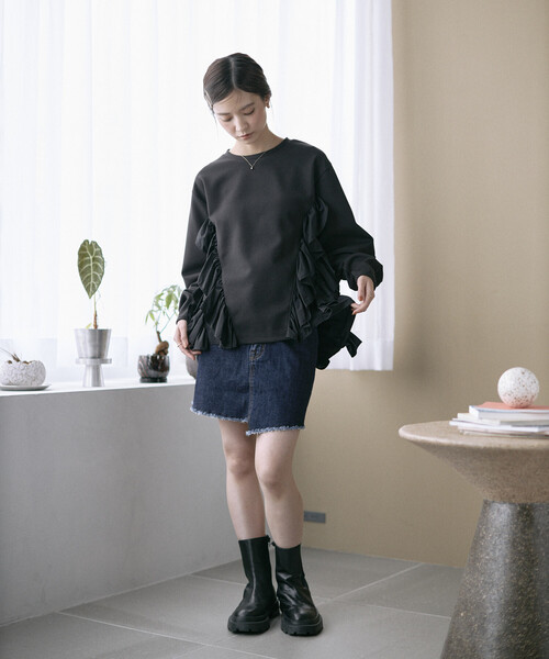 Firsthand（ファーストハンド）の「Firsthand/ファーストハンド フリル ドッキング ダンボール スウェット プルオーバー（スウェット・レディース・ブラック/オフホワイト/グレー・FREE）」の21枚目の写真