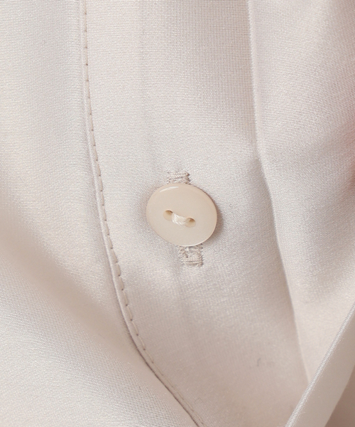 La TOTALITE（ラトータリテ）の「【洗える】オーガンザプリーツブラウス（シャツ/ブラウス・レディース・ベージュ/ネイビー・FREE）」の4枚目の写真