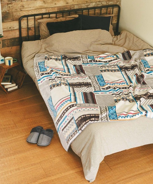 BAYFLOW（ベイフロー）の「BFフリースブランケットL 25AW（ブランケット・メンズ・ブラウン系/ホワイト系/グレー系/ブラック系・ONE SIZE）」の3枚目の写真