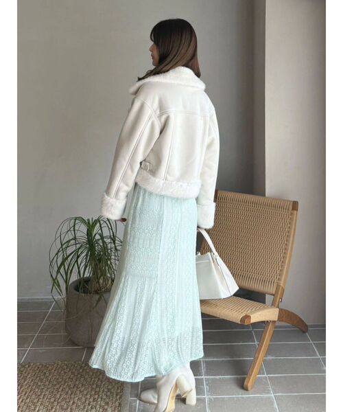 MERCURYDUO（マーキュリーデュオ）の「フェイクムートンボンバージャケット（ムートンコート・レディース・アイボリー/ベージュ・MEDIUM/SMALL）」の7枚目の写真