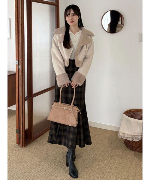 MERCURYDUO（マーキュリーデュオ）の「フェイクムートンボンバージャケット（ムートンコート・レディース・アイボリー/ベージュ・MEDIUM/SMALL）」の20枚目の写真