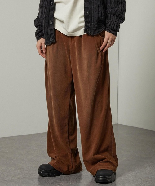 Alfred Alex（アルフレッドアレックス）の「【Alfred Alex】ヴィンテージ加工ピグメント コーデュロイワイドパンツ【セットアップ対応】（その他パンツ・メンズ・ブラック/ブラウン系/グレー・S/M/L）」の3枚目の写真