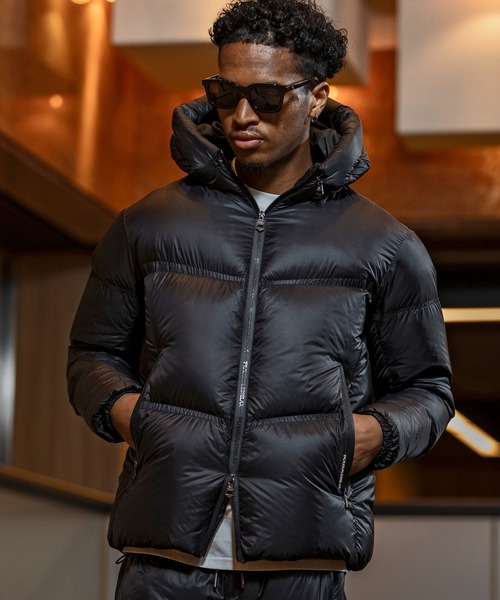 ウノピゥウノウグァーレトレ リラックス（1PIU1UGUALE3 RELAX）/1PIU1UGUALE3 RELAX スーパーライトテックダウンジャケット 1PIU1UGUALE3 RELAX(ウノピゥウノウグァーレトレ リラックス)スタンド