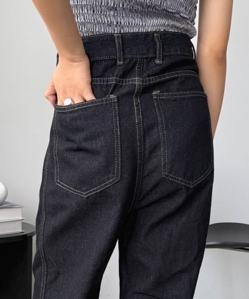 Jewelobe(ジュエローブ)の「ボタンデザインラフデニムパンツ(デニムパンツ・レディース・ブラック・M/S)」の7枚目の写真