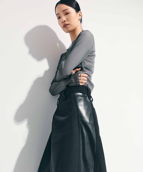 STUDIOUS(ステュディオス)の「【STUDIOUS/ステュディオス】Side Leather Flare Trousers/サイドレザーフレアトラウザー/スラックス/美脚パンツ/通勤パンツ/トレンドパンツ(スラックス・レディース・ブラック/ベージュ・1/2)」の16枚目の写真