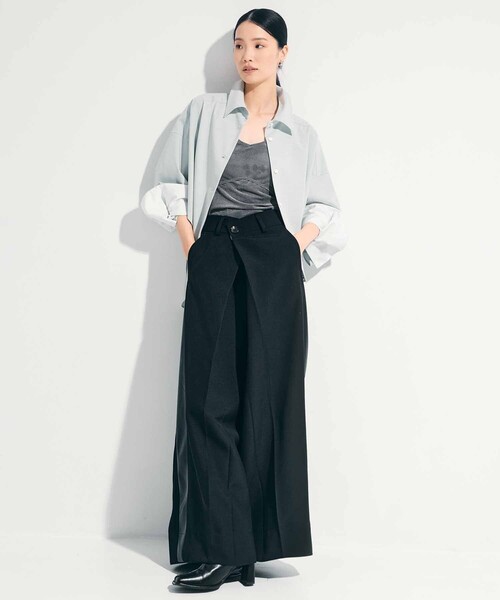 STUDIOUS(ステュディオス)の「【STUDIOUS/ステュディオス】Side Leather Flare Trousers/サイドレザーフレアトラウザー/スラックス/美脚パンツ/通勤パンツ/トレンドパンツ(スラックス・レディース・ブラック/ベージュ・1/2)」の20枚目の写真