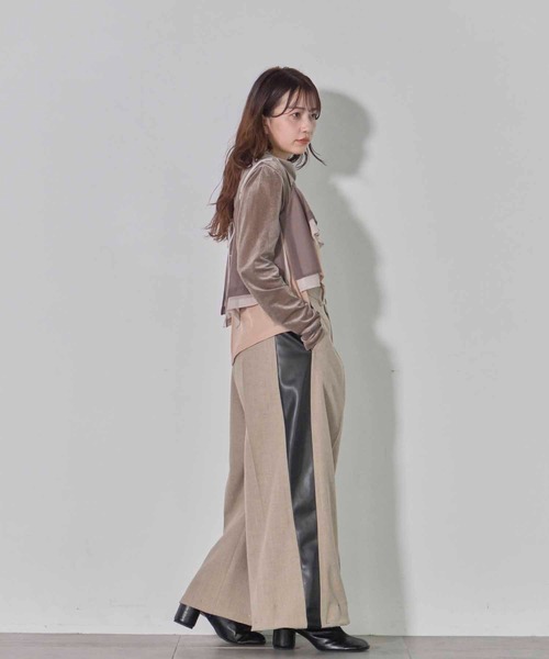 STUDIOUS/ステュディオス】Side Leather Flare Trousers/サイドレザー