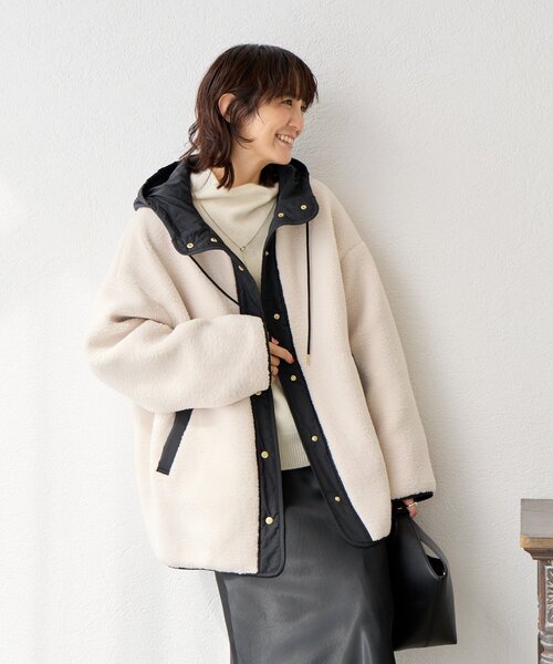 感動の軽さ】【最高気温10度の寒い日に！】フードボアコート（その他