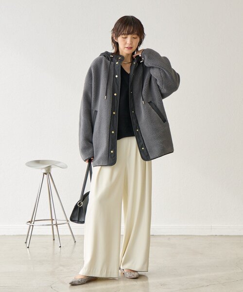 感動の軽さ/リバイバル】フードボアコート（その他アウター