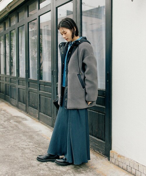 感動の軽さ】【最高気温10度の寒い日に！】フードボアコート（その他