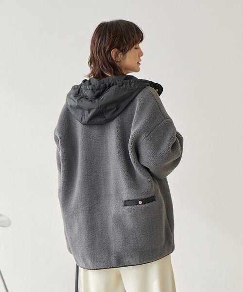 感動の軽さ】【最高気温10度の寒い日に！】フードボアコート（その他