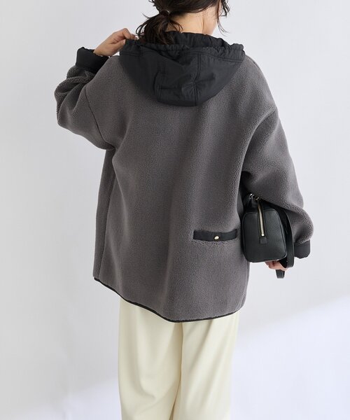 感動の軽さ】【最高気温10度の寒い日に！】フードボアコート（その他