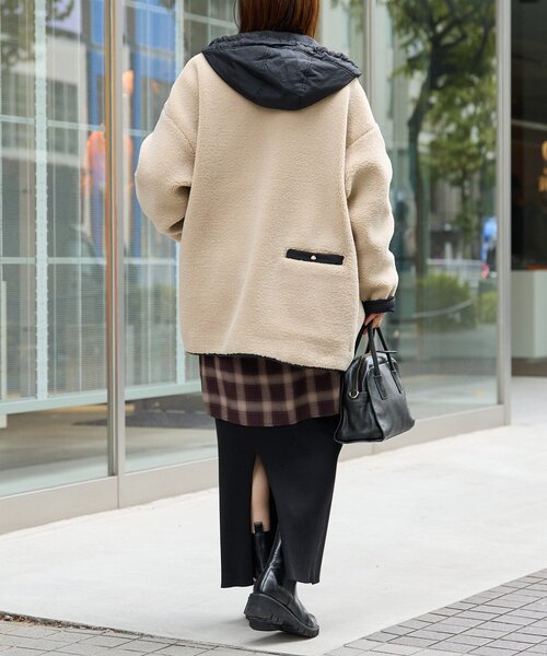 RIVE DROITE（リヴドロワ）の「【感動の軽さ】【最高気温５度の寒い日に！】フードボアコート（その他アウター・レディース・オフホワイト/ベージュ/チャコールグレー・FREE）」の11枚目の写真