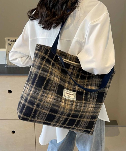 Mignonjour（ミニョンジュール）の「FReePLACe/A4サイズ可能 チェック柄トートバッグ X12625（トートバッグ・レディース・ブラック/ブルー/レッド・FREE）」の4枚目の写真
