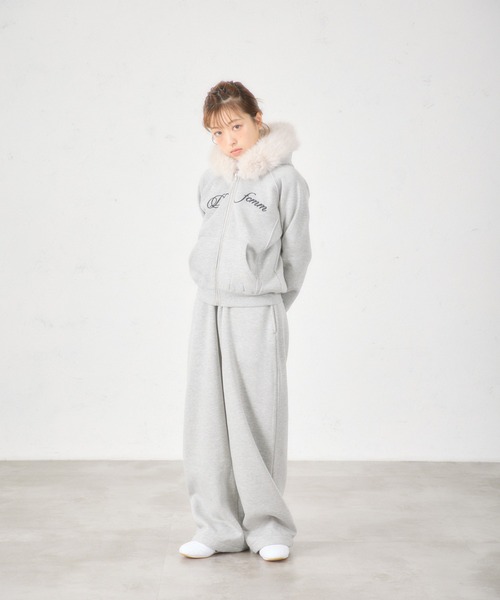 FCMM（エフシーエムエム）の「【日本限定】BACKLOGO SWEAT PANTS / バックロゴスウェットパンツ（スウェットパンツ・レディース・ベージュ/ネイビー/グレー/ブラック・SMALL/MEDIUM）」の14枚目の写真