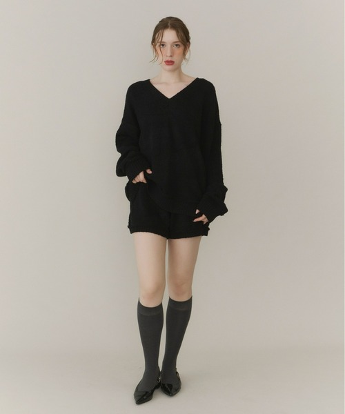 Olu.（オルドット）の「ブークレVネックニット[セットアップ可能]（ニット/セーター・レディース・ブラック/アイボリー/グレー・FREE）」の15枚目の写真