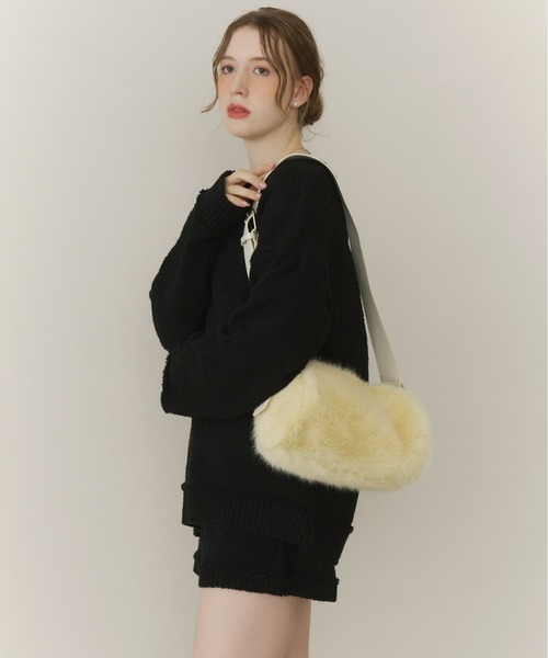 Olu.（オルドット）の「ブークレVネックニット[セットアップ可能]（ニット/セーター・レディース・ブラック/アイボリー/グレー・FREE）」の16枚目の写真