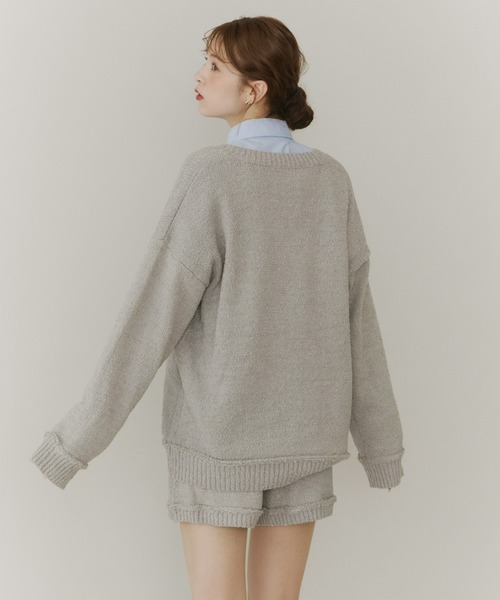 Olu.（オルドット）の「ブークレVネックニット[セットアップ可能]（ニット/セーター・レディース・ブラック/アイボリー/グレー・FREE）」の5枚目の写真