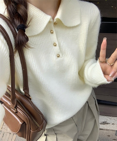 Miniministore(ミニミニストア)の「ポロカラーニットトップス ゴールドボタン(ニット/セーター・レディース・ワインレッド/アイボリー/ラベンダー/ライトブルー/ブラック/ベージュ・FREE)」の2枚目の写真