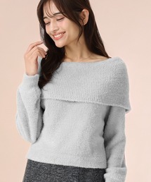 フワモコオフショルニット