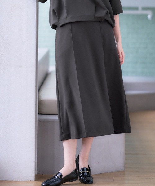 AOYAMA(アオヤマ)の「ダンボールニットフレアスカート(スカート・レディース・グレー/ネイビー・M/L)」の1枚目の写真