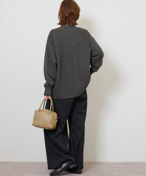 JOURNAL STANDARD relume（ジャーナルスタンダード　レリューム）の「《追加》[25AW新作］コットンカシミヤミックスダブルニットVネックカーディガン（カーディガン/ボレロ・レディース・チャコールグレー/ブラウン/ネイビー・FREE）」の7枚目の写真