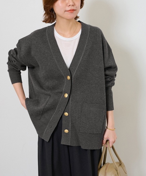 JOURNAL STANDARD relume（ジャーナルスタンダード　レリューム）の「《追加》[25AW新作］コットンカシミヤミックスダブルニットVネックカーディガン（カーディガン/ボレロ・レディース・チャコールグレー/ブラウン/ネイビー・FREE）」の9枚目の写真