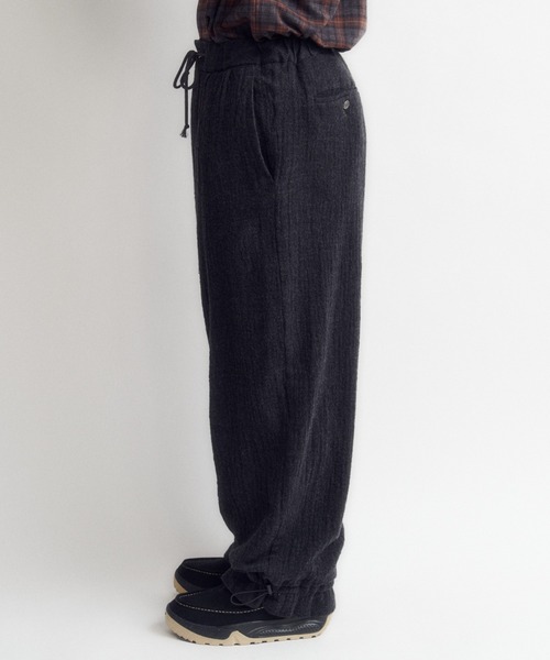 DIGAWEL(ディガウェル)の「Hem gathers pants(その他パンツ・メンズ・ネイビー/グレー系その他・2)」の4枚目の写真
