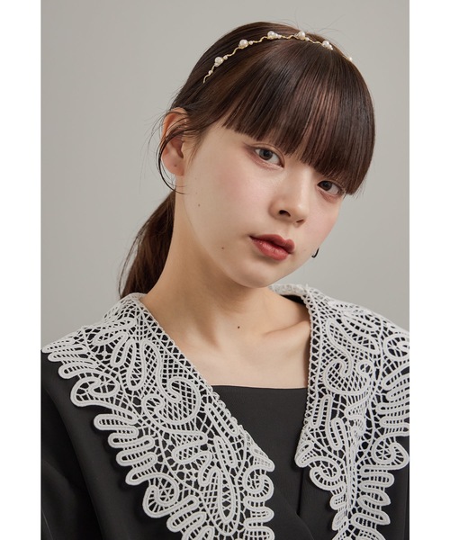 niana(ニアナ)の「パールビーズウェーブカチューシャ ヘアアクセサリー ゴールド シルバー 結婚式 二次会 成人式 同窓会 お呼ばれ オケージョン ウェディング(カチューシャ・レディース・ゴールド/シルバー・FREE)」の4枚目の写真