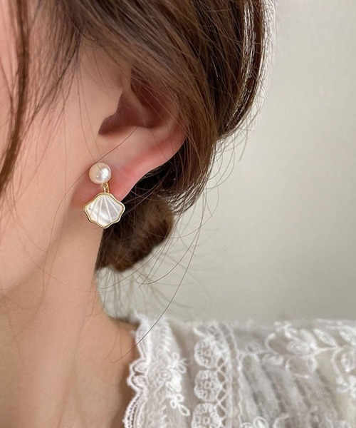 yu-ka(ユーカ)の「YU-KA:クラシックデザインパールイヤリング classic design Pearl earring(イヤリング・レディース・ゴールド・FREE)」の1枚目の写真