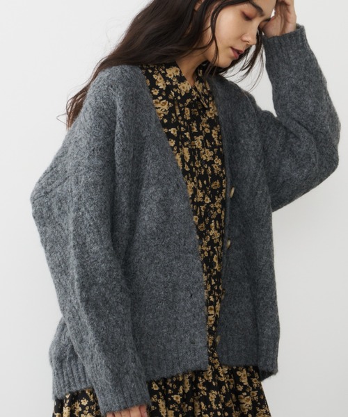 Libra Cue（リブラ キュー）の「ケーブルニットカーディガン（カーディガン/ボレロ・レディース・アイボリー/チャコールグレー・FREE）」の10枚目の写真