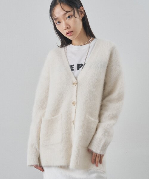 Whim Gazette（ウィムガゼット）の「スーリーアルパカカーディガン（カーディガン/ボレロ・レディース・オフホワイト/チャコールグレー・FREE）」の13枚目の写真