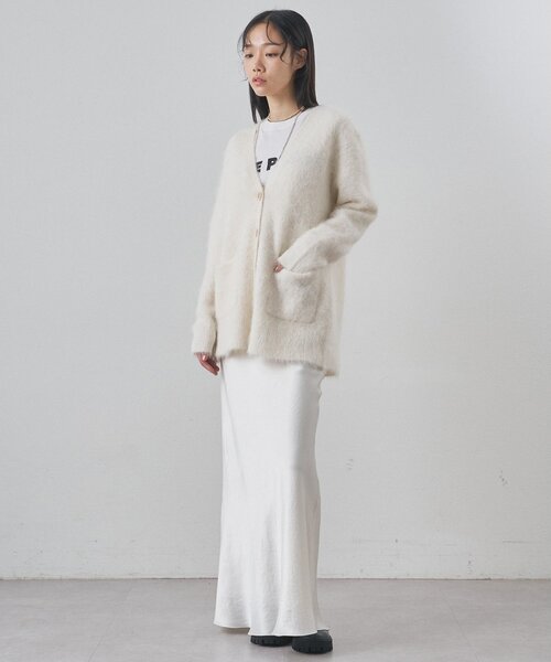 Whim Gazette（ウィムガゼット）の「スーリーアルパカカーディガン（カーディガン/ボレロ・レディース・オフホワイト/チャコールグレー・FREE）」の12枚目の写真