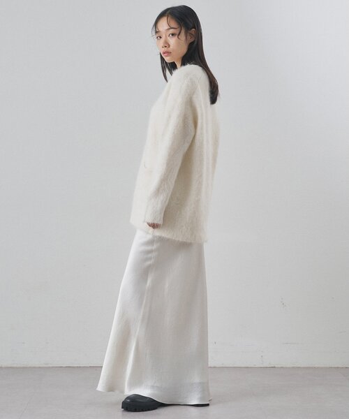 Whim Gazette（ウィムガゼット）の「スーリーアルパカカーディガン（カーディガン/ボレロ・レディース・オフホワイト/チャコールグレー・FREE）」の15枚目の写真