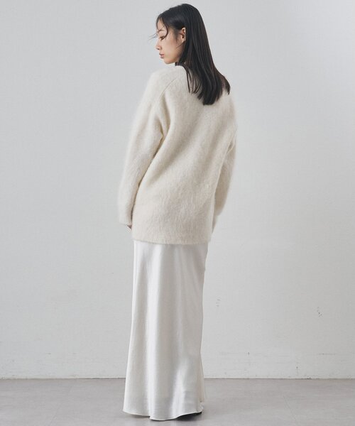 Whim Gazette（ウィムガゼット）の「スーリーアルパカカーディガン（カーディガン/ボレロ・レディース・オフホワイト/チャコールグレー・FREE）」の16枚目の写真